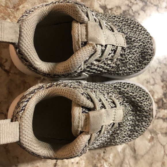 Nike infant shoes - Picture 1 of 3